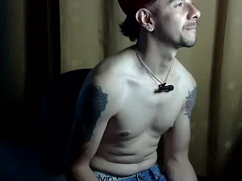 venusfranco 94 online show from May 11, 2026, 11:13 pm