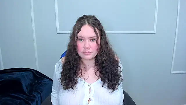  leana  online show from May 14, 2026, 5:32 pm
