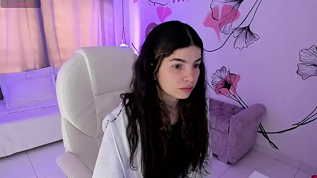 Isabela Fiorelli online show from June 8, 2026, 1:55 pm
