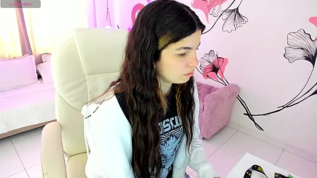 Isabela Fiorelli online show from June 13, 2026, 1:42 pm