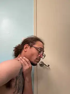 bigdickbigdaddy7373 online show from February 16, 2026, 7:12 pm