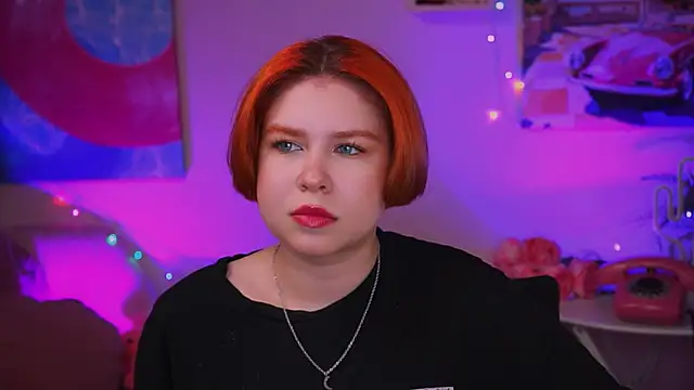 MitsukiMun online show from March 8, 2025, 12:41 pm