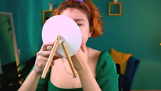 MitsukiMun online show from March 21, 2025, 12:06 pm