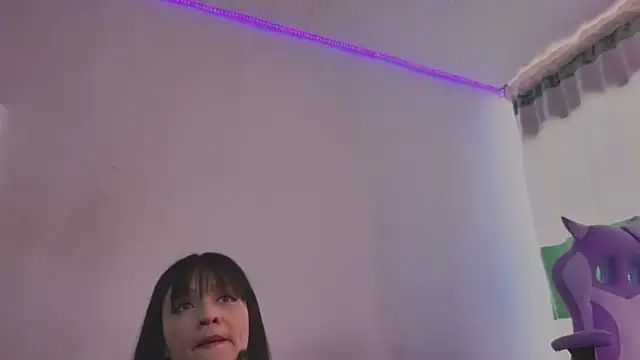 lizy miller1 online show from March 18, 2025, 1:55 pm