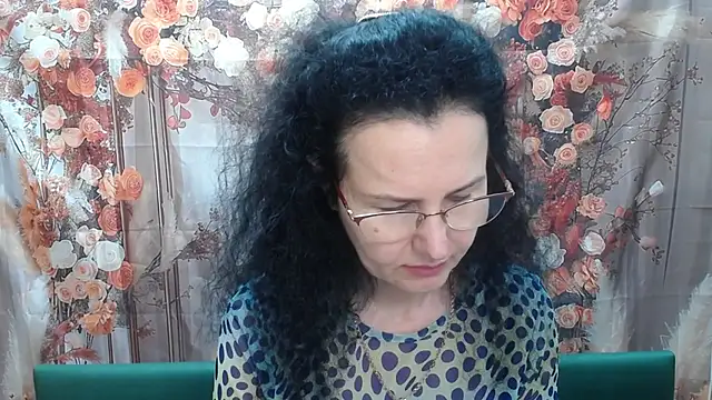Miroslava Happi online show from July 4, 2026, 5:58 am