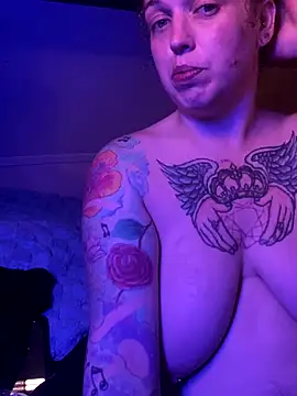 favoritestepsis online show from November 26, 2025, 6:13 am