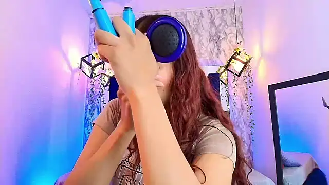 charlotte bluee online show from June 3, 2026, 8:35 pm