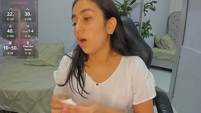 lucelly 15 online show from March 7, 2026, 11:59 am