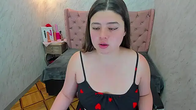 Snapshot of Lianngrace chatting on July 1, 2026, 3:01 pm Lianngrace online show from July 1, 2026, 3:01 pm