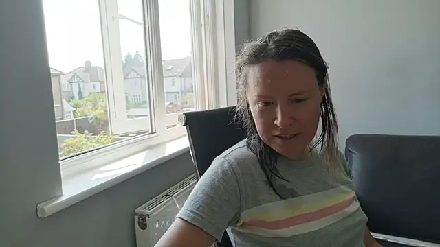 eatmypie69 online show from July 9, 2026, 9:10 am