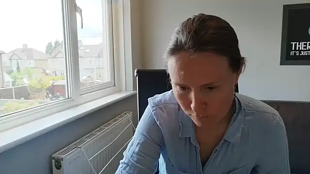 eatmypie69 online show from June 9, 2026, 9:43 am