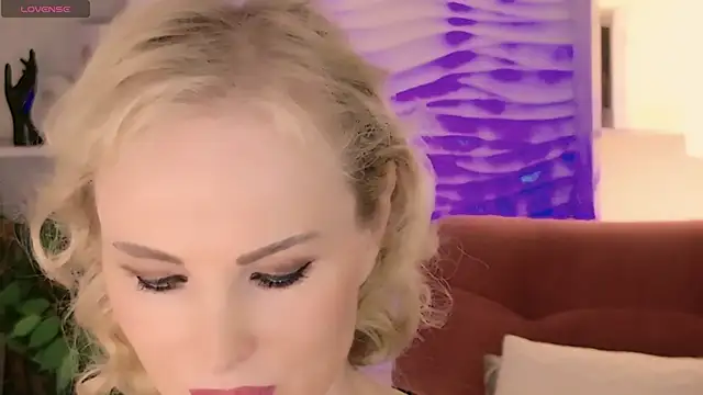 Sandra Kind online show from June 7, 2026, 5:12 am
