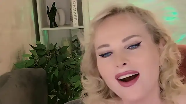 Sandra Kind online show from July 2, 2026, 5:24 am