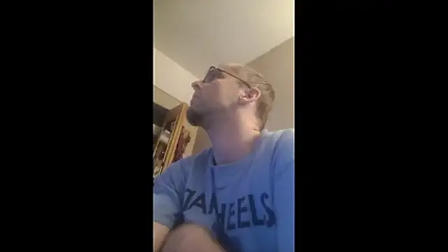 Snapshot of taterae chatting on December 2, 2025, 7:54 am taterae online show from December 2, 2025, 7:54 am