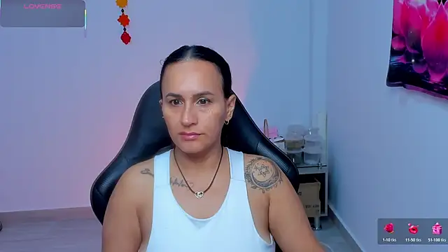 Sara Charmy online show from May 15, 2026, 10:57 am