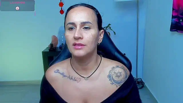 Sara Charmy online show from May 20, 2026, 11:07 am