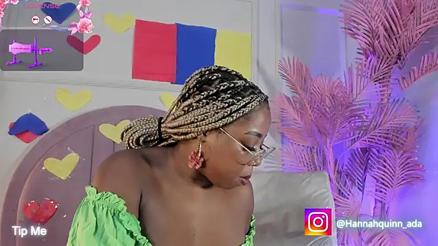 Hanaahquinn online show from June 24, 2026, 11:53 am