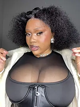 Snapshot of CuteSexyBoobz chatting on May 11, 2026, 7:55 pm CuteSexyBoobz online show from May 11, 2026, 7:55 pm