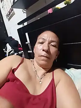 Snapshot of Antonela45 chatting on June 4, 2026, 12:26 am Antonela45 online show from June 4, 2026, 12:26 am