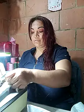 isis milove online show from March 8, 2026, 1:14 pm