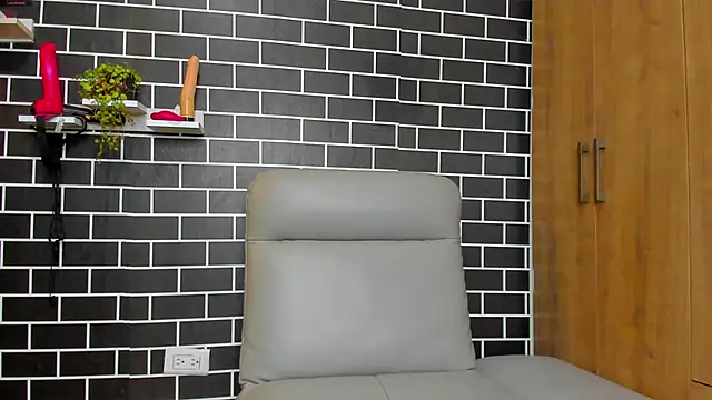 ANAL SEX NO MERCY online show from March 23, 2025, 5:21 am