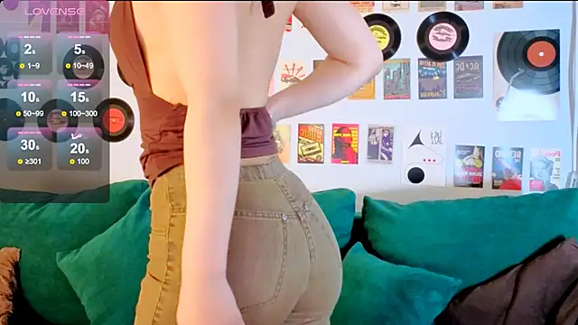 Maya Rogerss online show from June 20, 2026, 3:06 pm