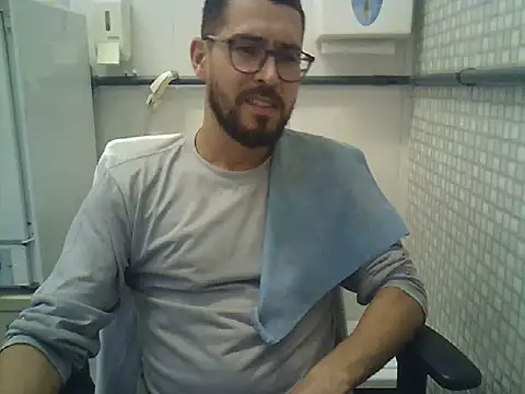pdasgyn online show from July 8, 2026, 6:52 pm