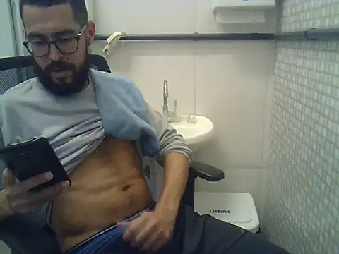 pdasgyn online show from May 20, 2026, 2:58 pm