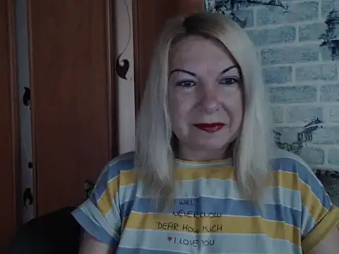 Lillia Ray online show from June 12, 2026, 5:16 am