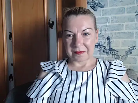 Lillia Ray online show from June 27, 2026, 12:22 pm