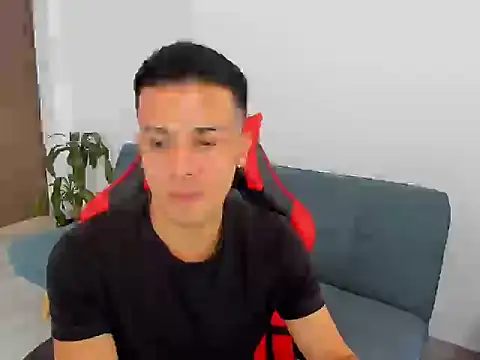 abel bigcok online show from March 18, 2026, 7:37 pm