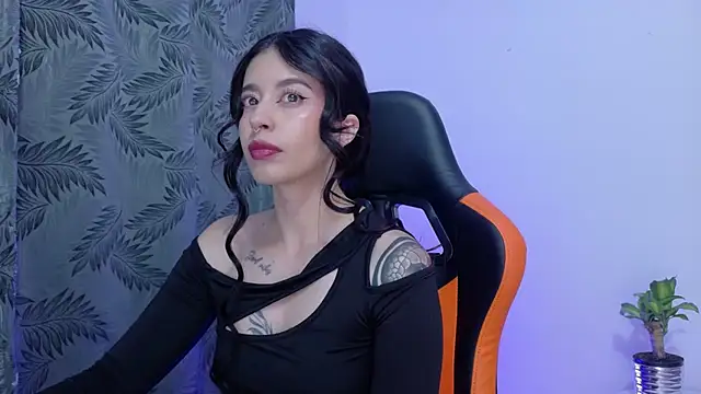 Misscarolsph online show from June 22, 2026, 8:39 pm