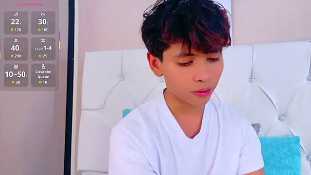 Ethan Westt online show from May 25, 2026, 8:29 pm