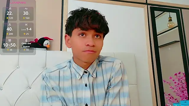 Ethan Westt online show from May 15, 2026, 1:09 pm