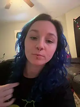 oliviahazee online show from February 1, 2026, 8:51 pm