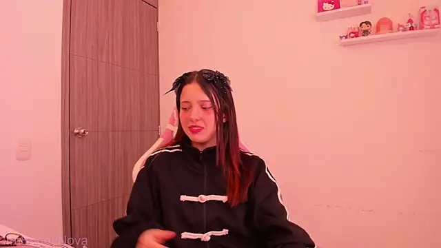 ImBunnyNova online show from June 15, 2026, 4:39 pm