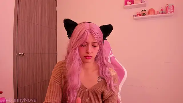 ImBunnyNova online show from June 24, 2026, 4:27 pm