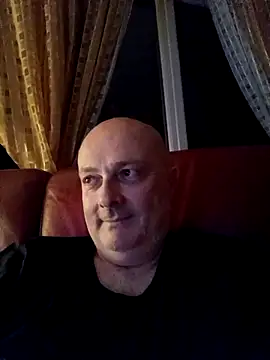 Alexis Bull online show from April 20, 2026, 10:22 pm