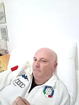 Alexis Bull online show from February 23, 2026, 4:18 pm