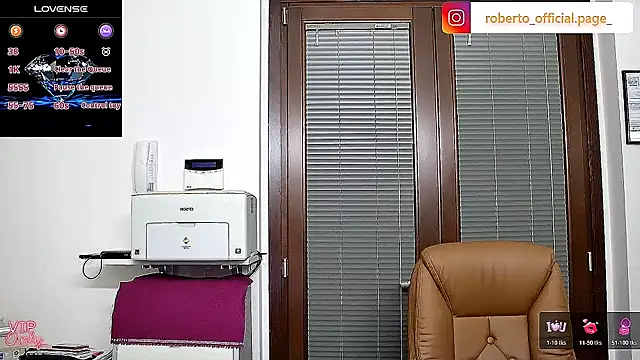 ROBY SWEETHOT online show from June 12, 2026, 8:50 pm