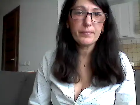 Elena48324 online show from June 1, 2026, 9:53 am
