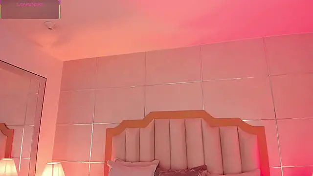 MaddieParker online show from June 10, 2026, 11:11 am