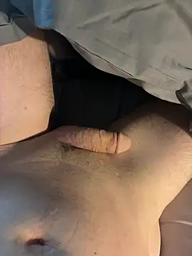 Snapshot of Woodchip chatting on April 11, 2026, 7:38 am Woodchip online show from April 11, 2026, 7:38 am