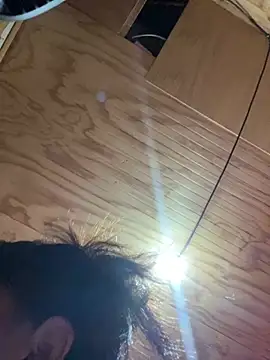 kiittyselenita online show from April 17, 2026, 8:44 pm