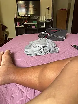 PIROCAGG21 online show from February 17, 2026, 6:05 pm