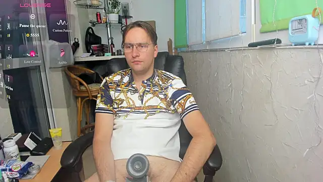 romiosabrino online show from July 6, 2026, 5:37 pm