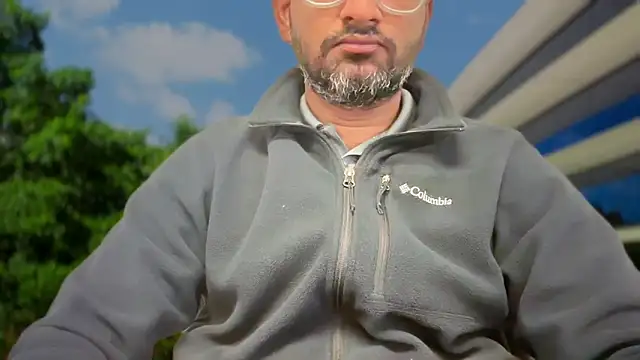 pranastro00 online show from June 19, 2026, 10:43 am