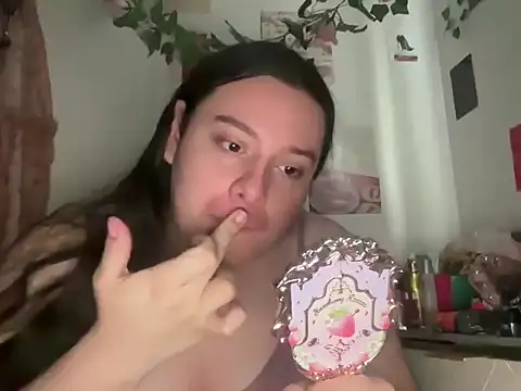 JenniferRobbie online show from June 9, 2026, 4:02 am