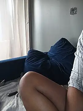 sweetybae75 online show from June 4, 2026, 9:03 am