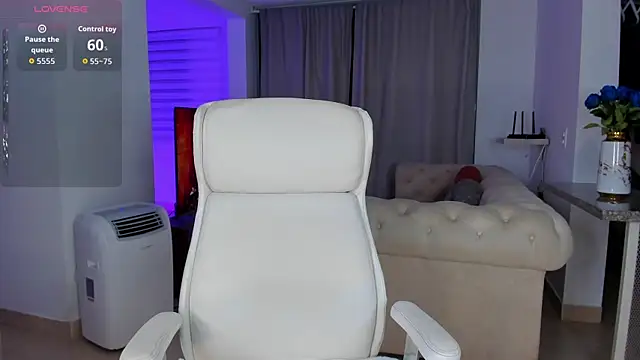 MeganScott online show from November 25, 2025, 12:00 am